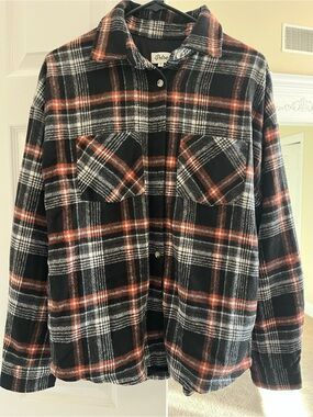 Pulse Plaid Button-Up Shacket in Black, White & Rust